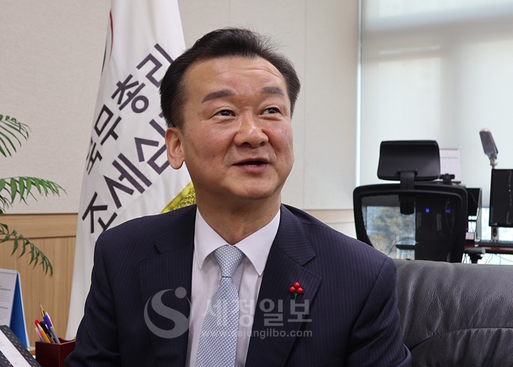 황정훈 조세심판원장은 세정일보와의 대담에서 “공정하고 신속한 결정을 함으로써 납세자와 과세관청 모두로부터 신뢰를 받는 납세자 권리보호기관이 되도록 노력하겠다"고 말했다.