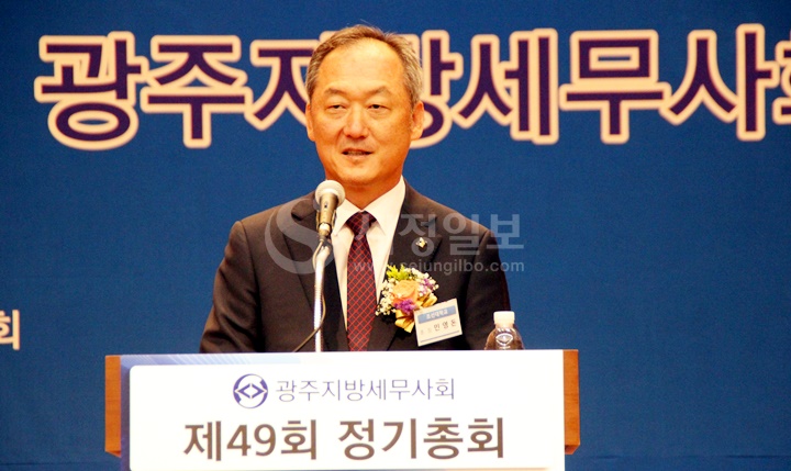 민영돈 조선대학교 총장이 축사를 하고 있다.