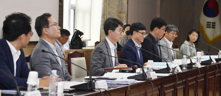 부담금심의위에 참석한 김완섭 기재부 제2차관