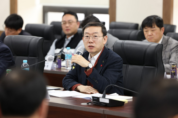 2024년 전국세관 조사관계관 회의에서 모두 발언 중인 이명구 관세청 차장.