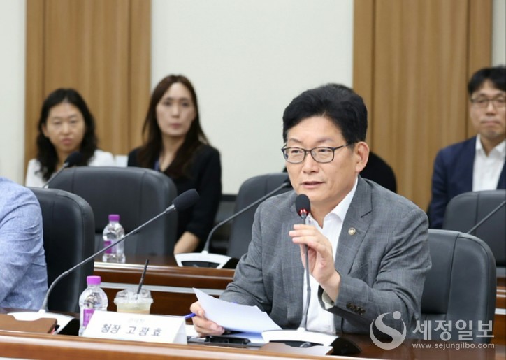 인사말을 하고 있는 고광효 관세청장.