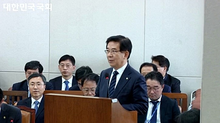 17일 정일영 의원이 기재위 소관 예산안 심의 내용을 전체회의에 보고하고 있다. [사진: 국회 인터넷의사중계시스템: 제429회 국회(정기회) 제07차 기획재정위원회 2025년 11월 17일 (월)]