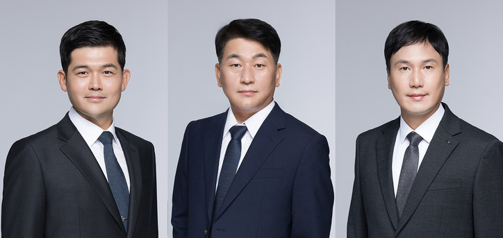 법무법인 세종 국방팀에 합류한 김영훈 변호사, 신민철, 김동현 전문위원(좌부터)