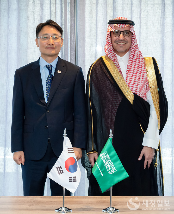 사우디 국세청장과 양자회담, 수하일 모하메드 아반미 청장 