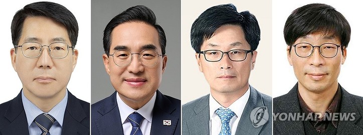 청와대는 2일 이재명 대통령이 해양수산부 장관 후보자에 황종우 한국해사협력센터 국제협력위원장을, 기획예산처 장관 후보자에 박홍근 의원을 지명했다고 밝혔다. 또한 국민권익위원장에는 정일연 변호사, 진실·화해를위한과거사정리위원회 위원장에는 송상교 전 사무처장을 임명했다고 밝혔다